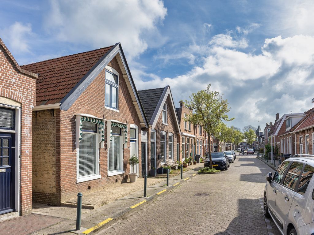 Van Ghemmenichstraat 16, Franeker