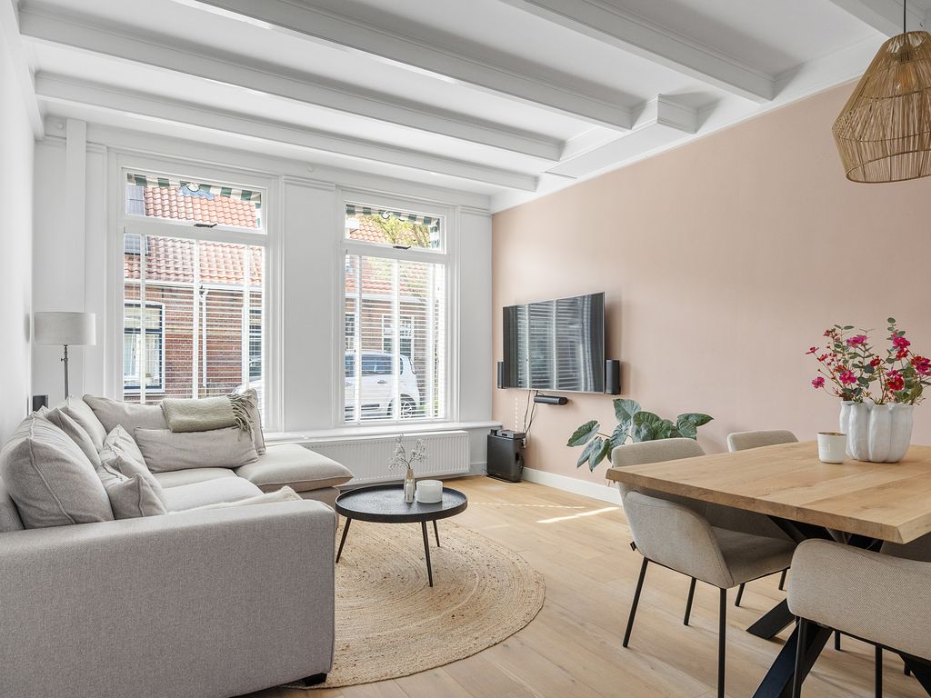 Van Ghemmenichstraat 16, Franeker