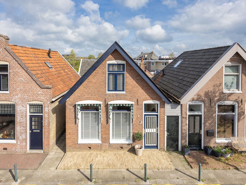 Van Ghemmenichstraat 16, Franeker