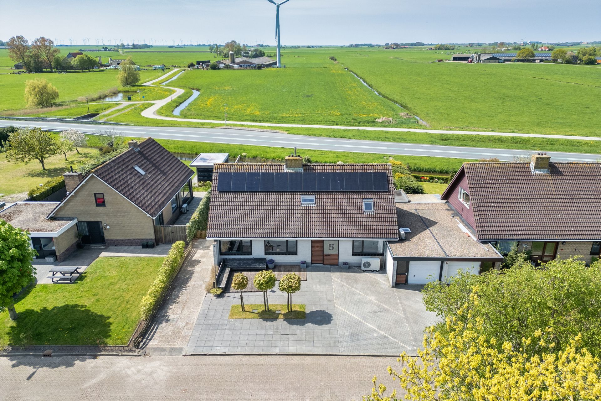 Tynjestrjitte 5, Parrega