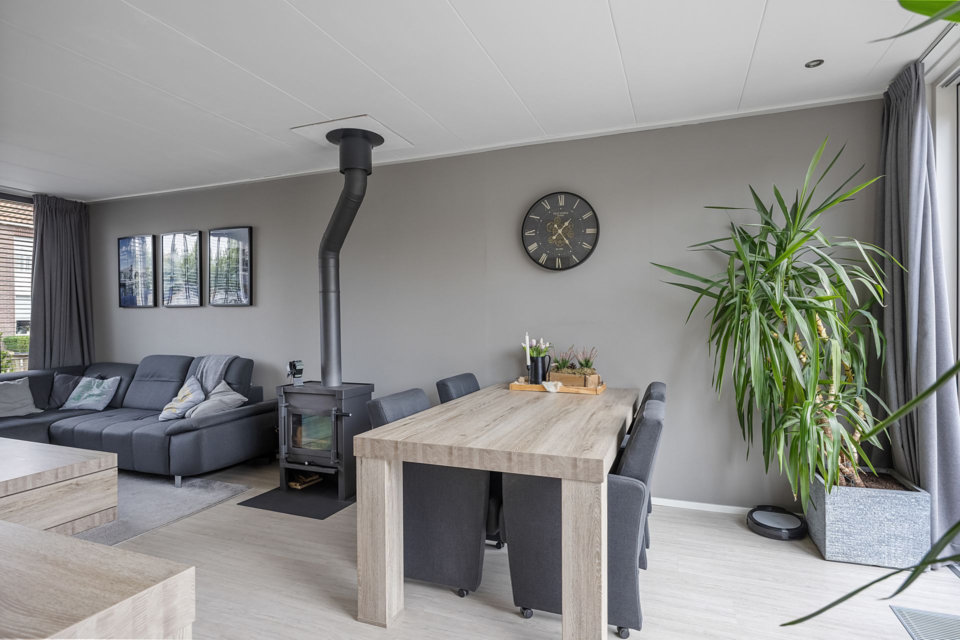 Samuel van Haringhouckstraat 25, Bolsward