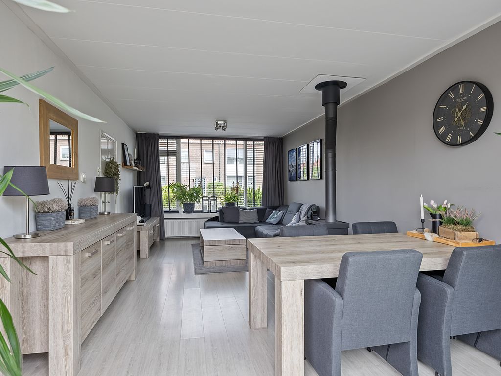Samuel van Haringhouckstraat 25, Bolsward