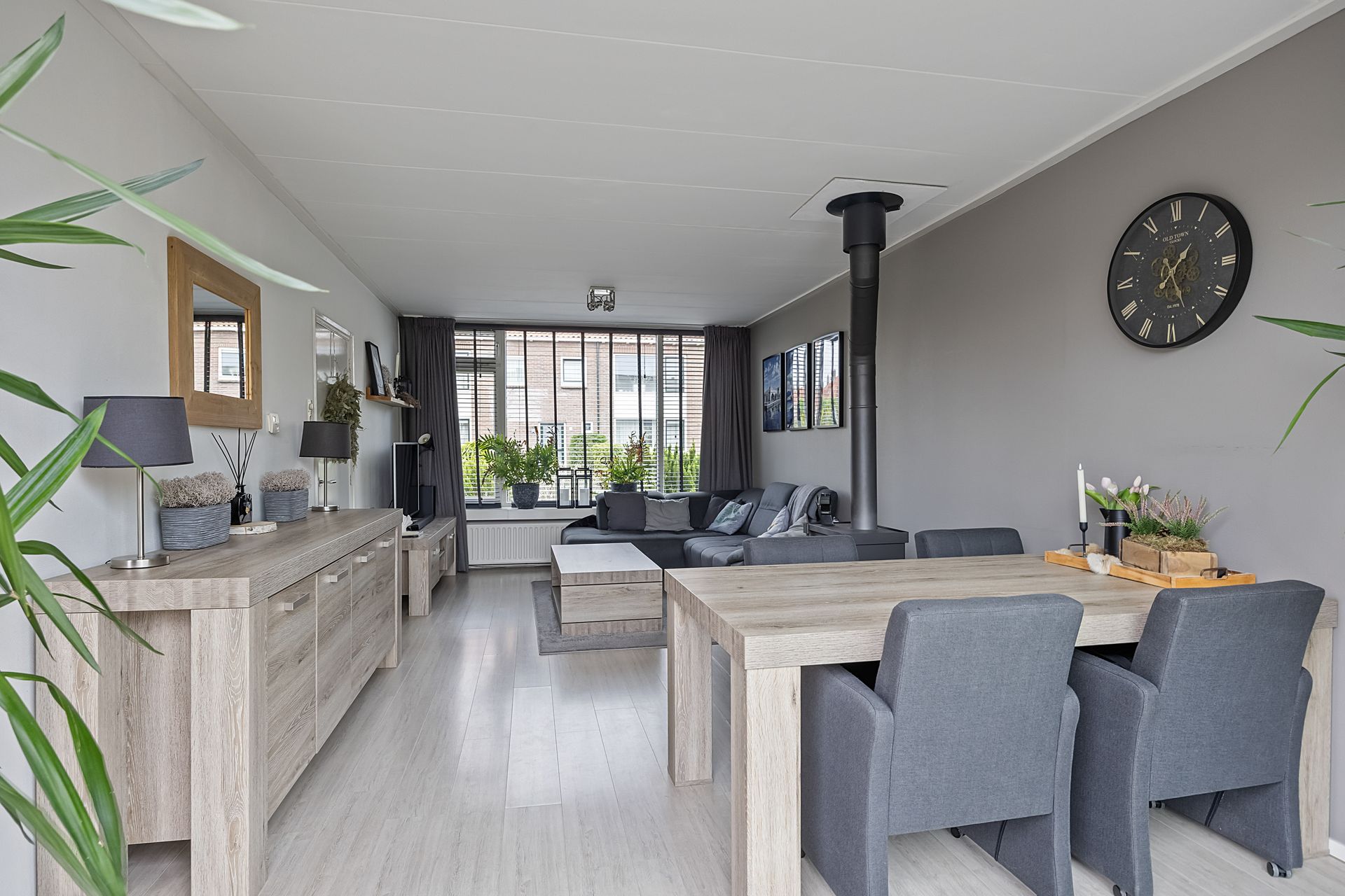 Samuel van Haringhouckstraat 25, Bolsward