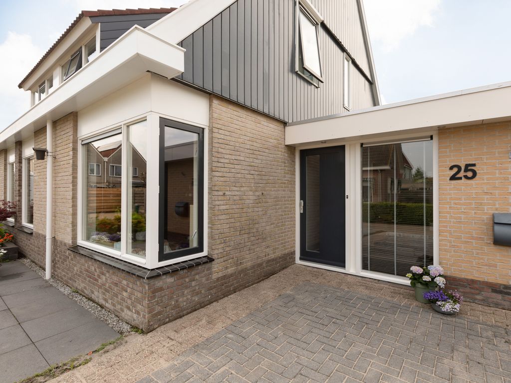 De Kamp 25, Makkum