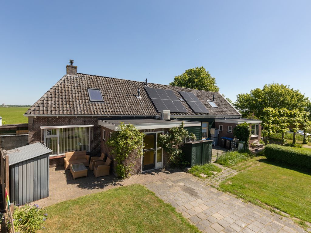 Singel 18, Tjerkwerd
