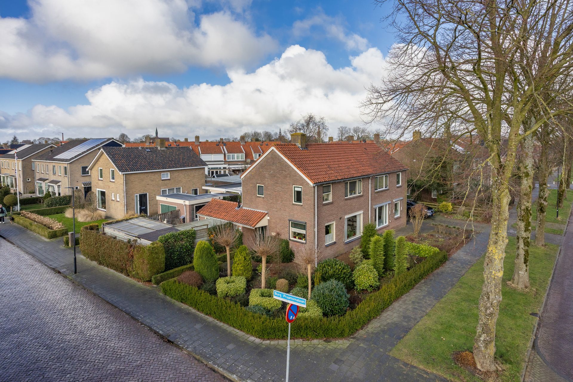 Burgemeester Praamsmalaan 30, Bolsward