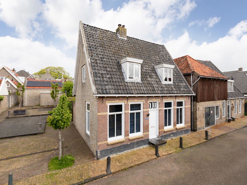 'T Laag 10, Bolsward