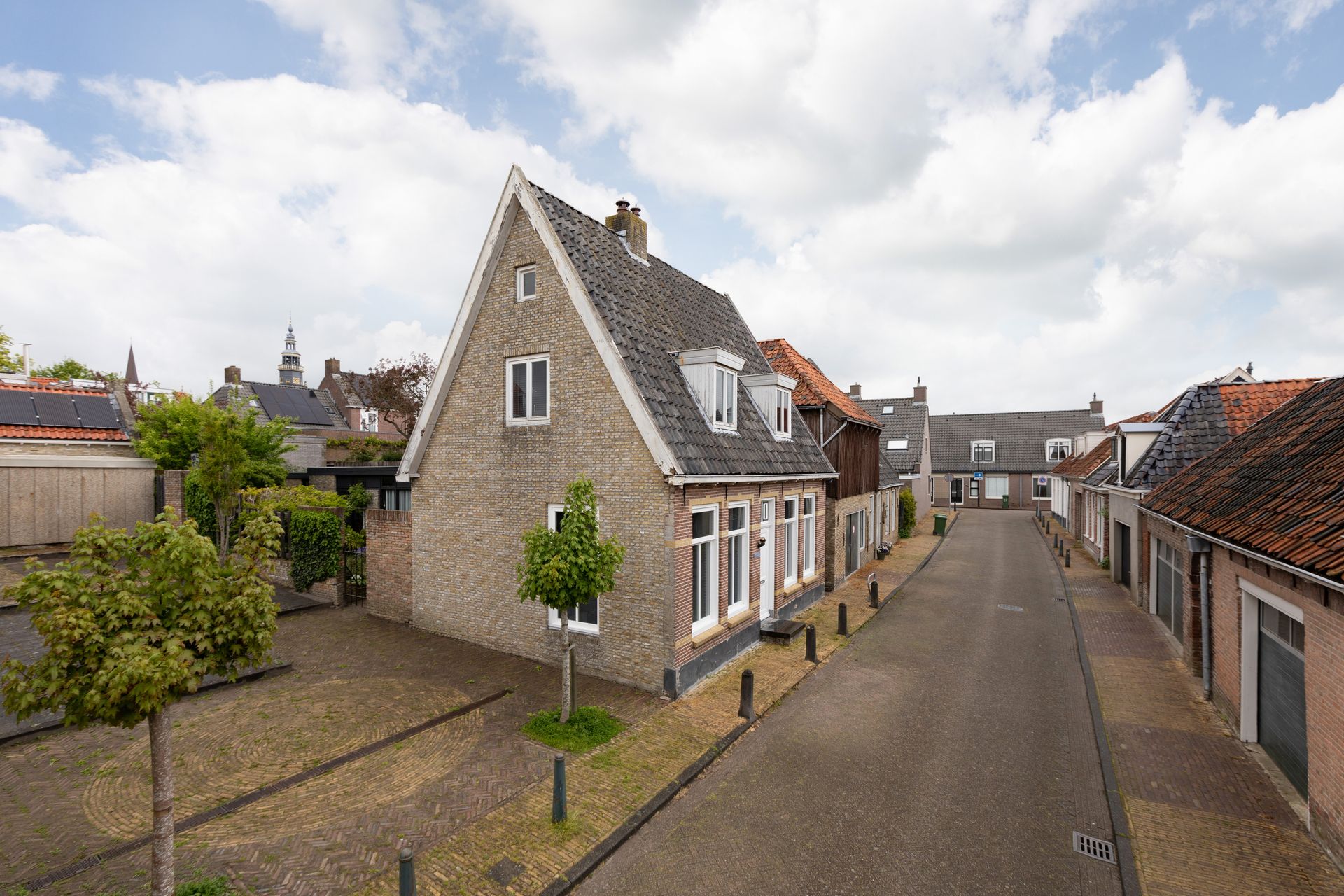 'T Laag 10, Bolsward