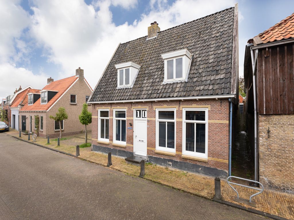'T Laag 10, Bolsward