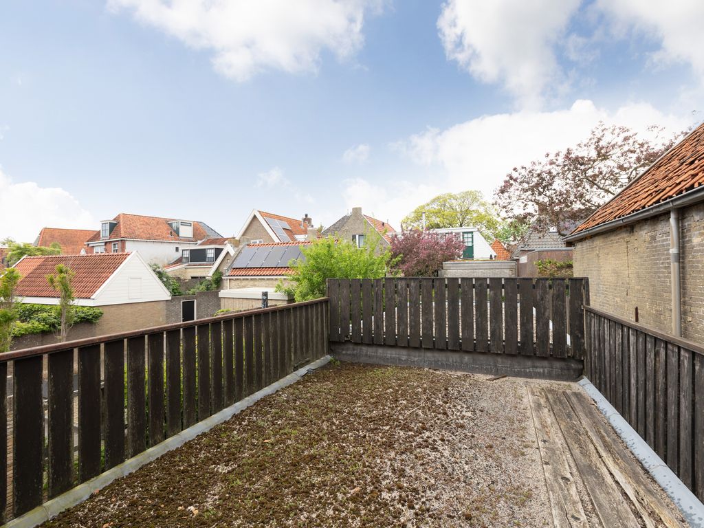 'T Laag 10, Bolsward