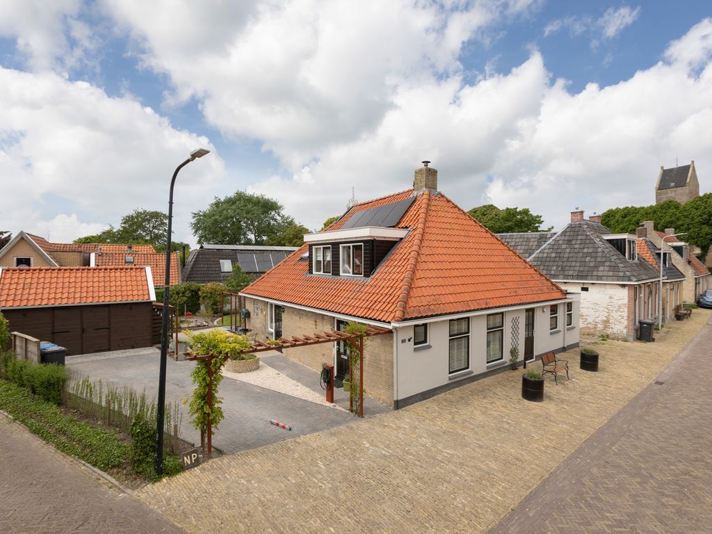 Kleine Buren 24, Pingjum