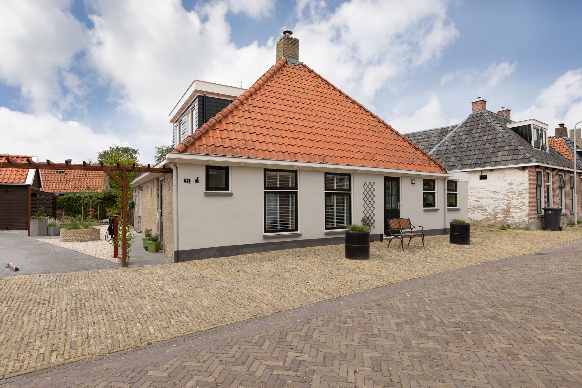 Kleine Buren 24, Pingjum