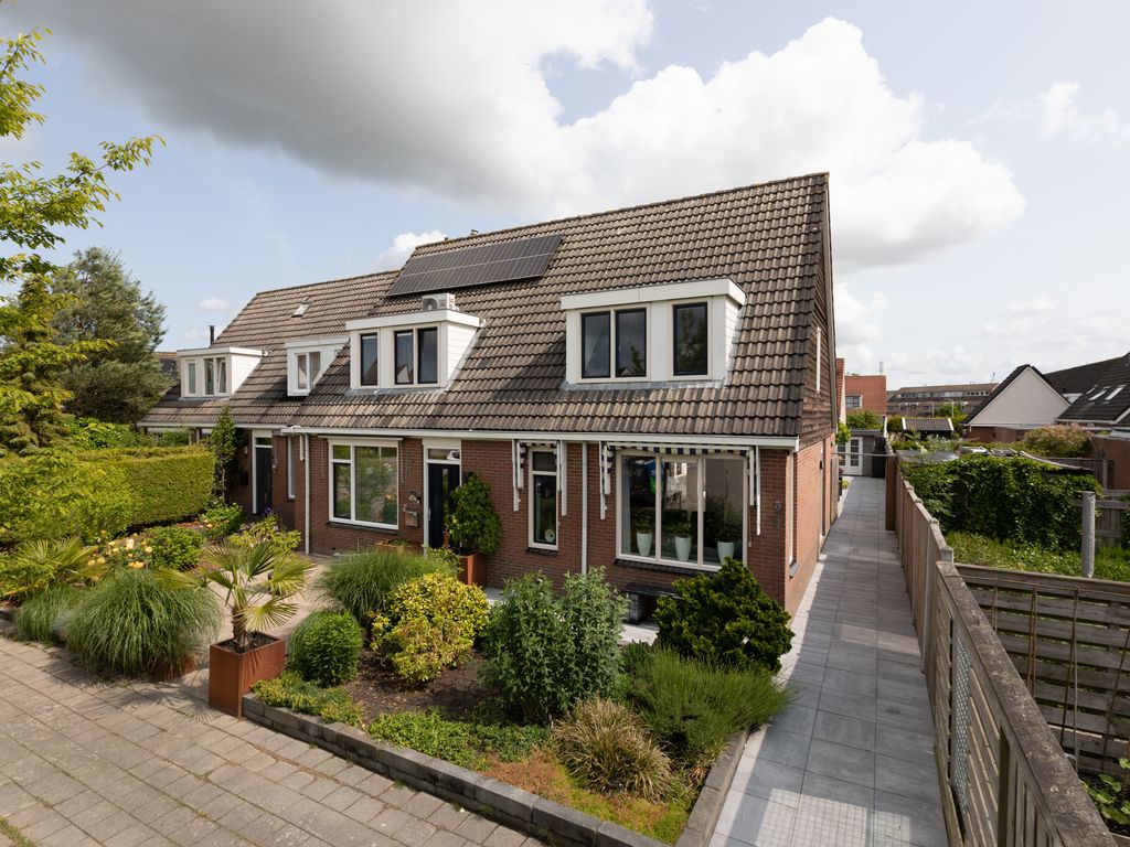 Zilverschoon 58, Sneek