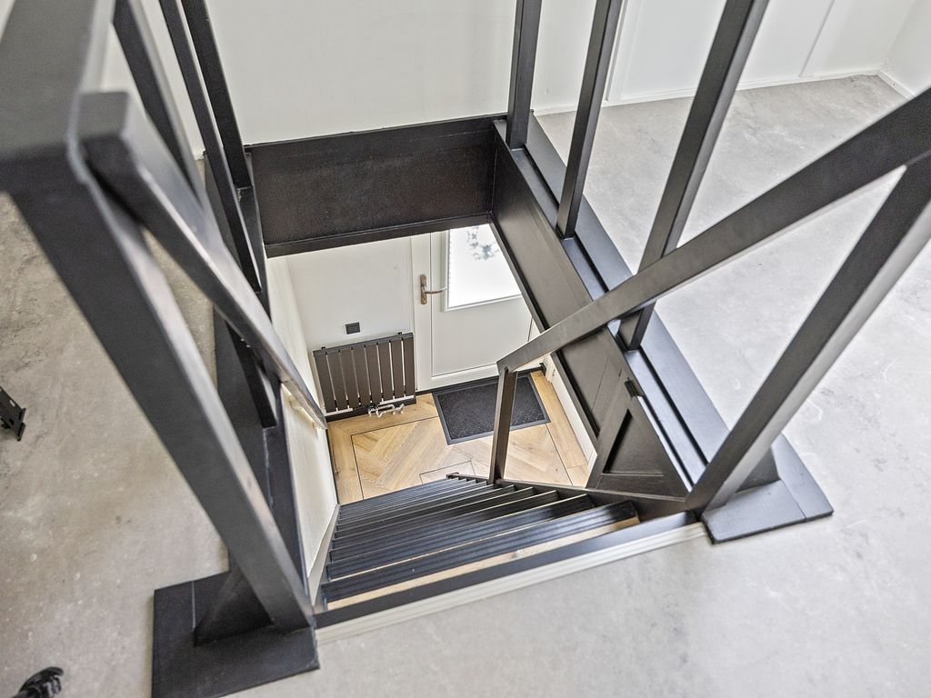 Oosterlaan 5, Schraard
