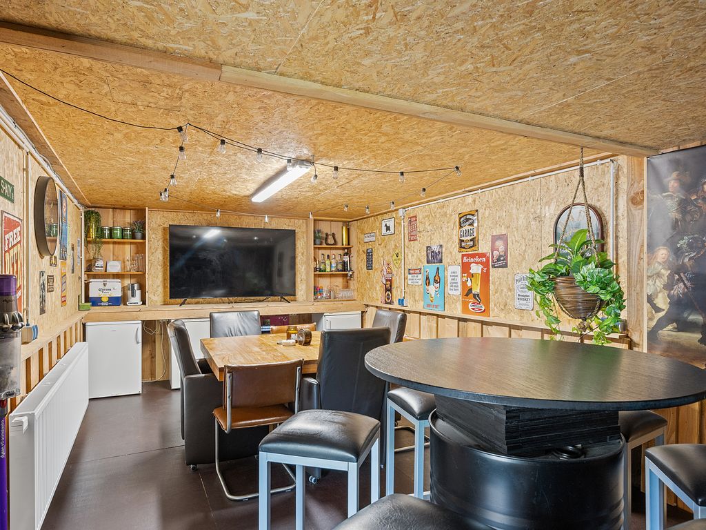Oosterlaan 5, Schraard