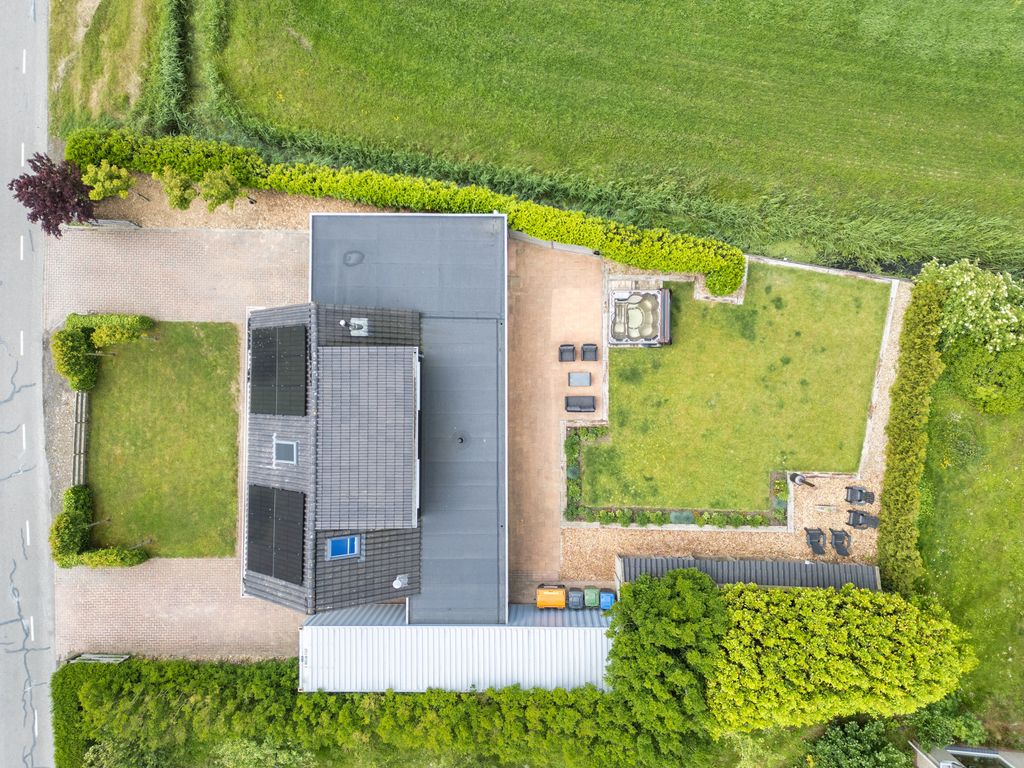 Oosterlaan 5, Schraard