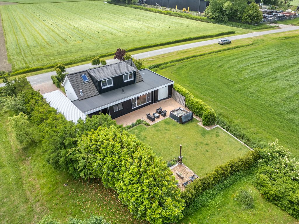 Oosterlaan 5, Schraard
