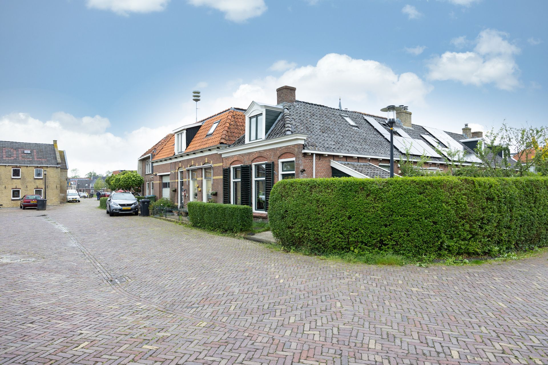 Ald Hiem 7, Wommels