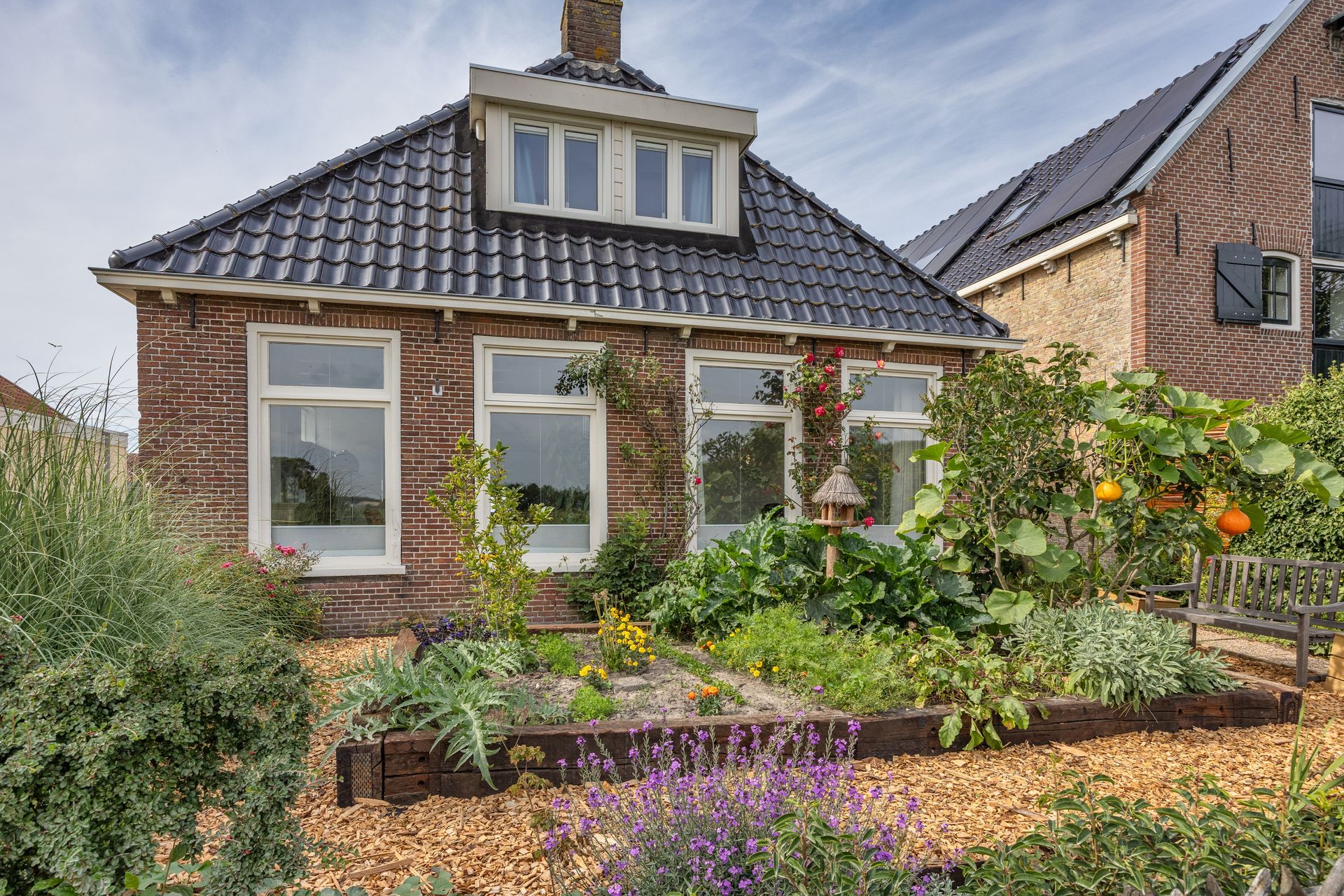 Franekerkade 17, Arum
