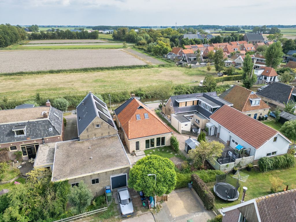 Franekerkade 17, Arum