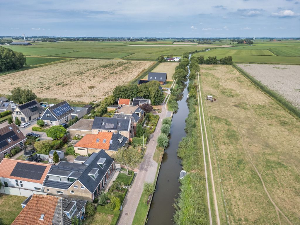Franekerkade 17, Arum