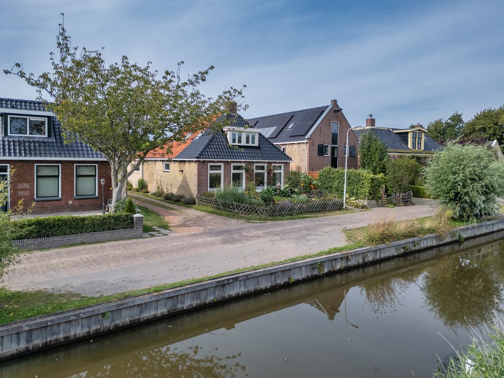 Franekerkade 17, Arum