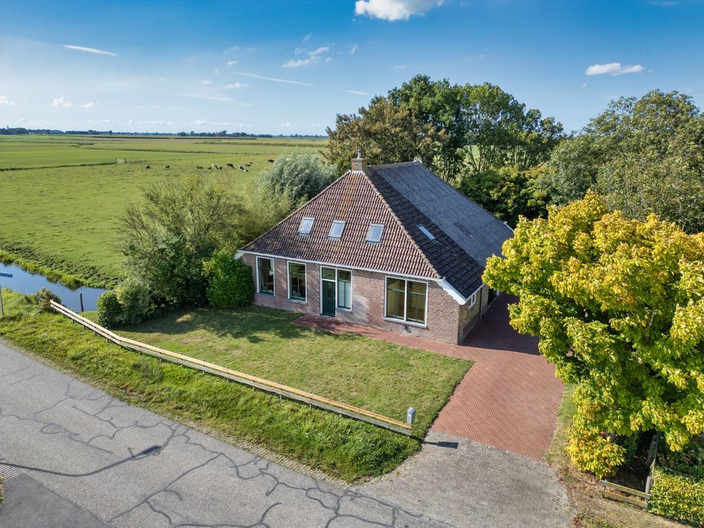 Van der Looswei 36, Blauwhuis