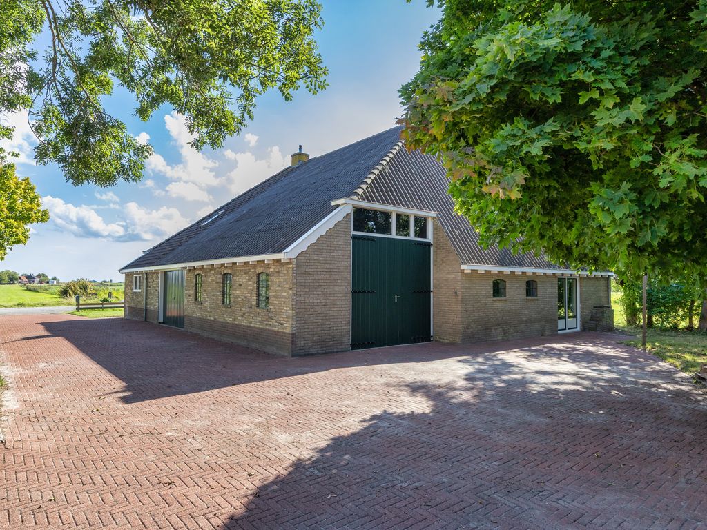 Van der Looswei 36, Blauwhuis