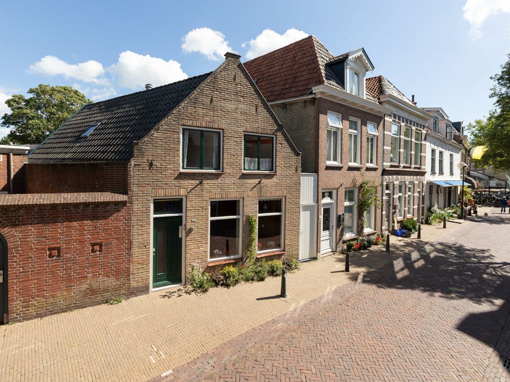 Achter De Smeden 10, Bolsward