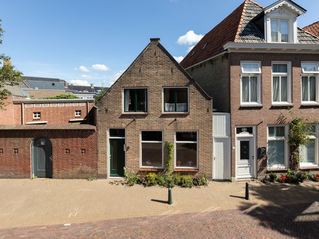 Achter De Smeden 10, Bolsward