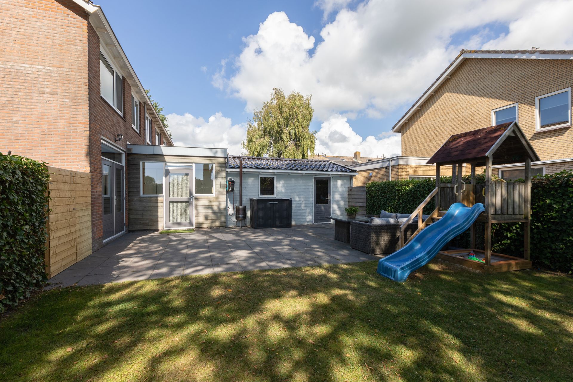 Tjalkstraat 2, Makkum