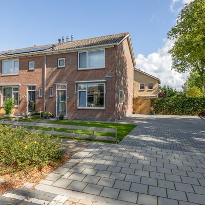 Tjalkstraat 2, Makkum