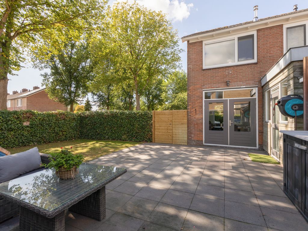 Tjalkstraat 2, Makkum