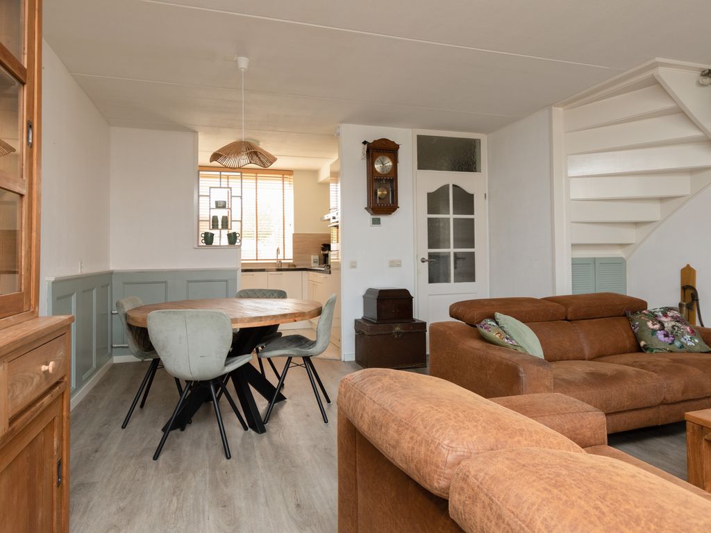 Wilgeroosje 58, Sneek