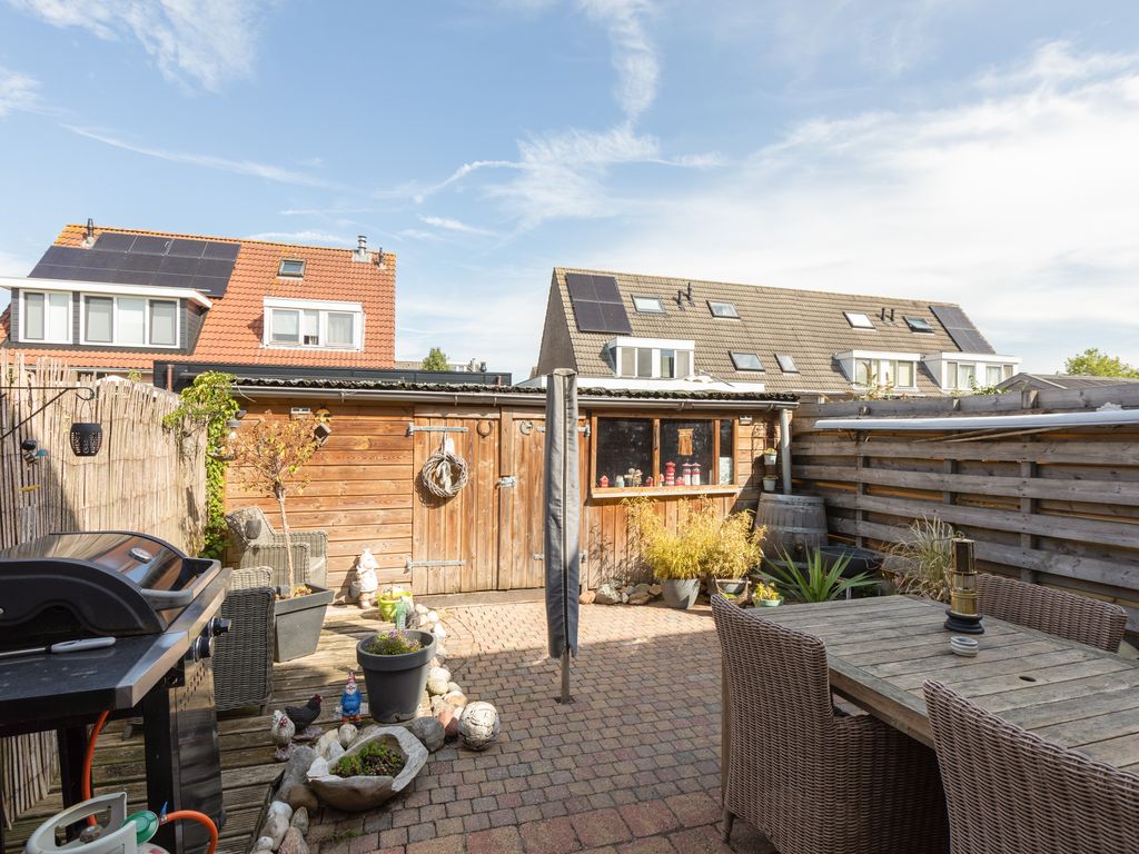 Wilgeroosje 58, Sneek