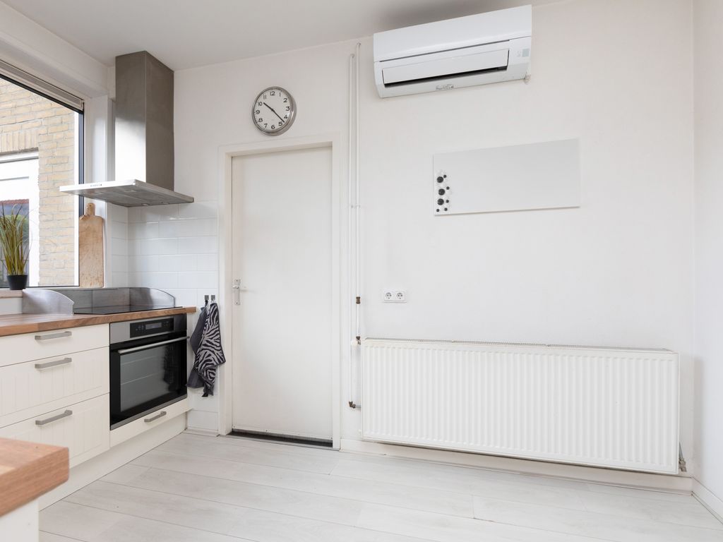 Lammert Scheltesstraat 23, Pingjum