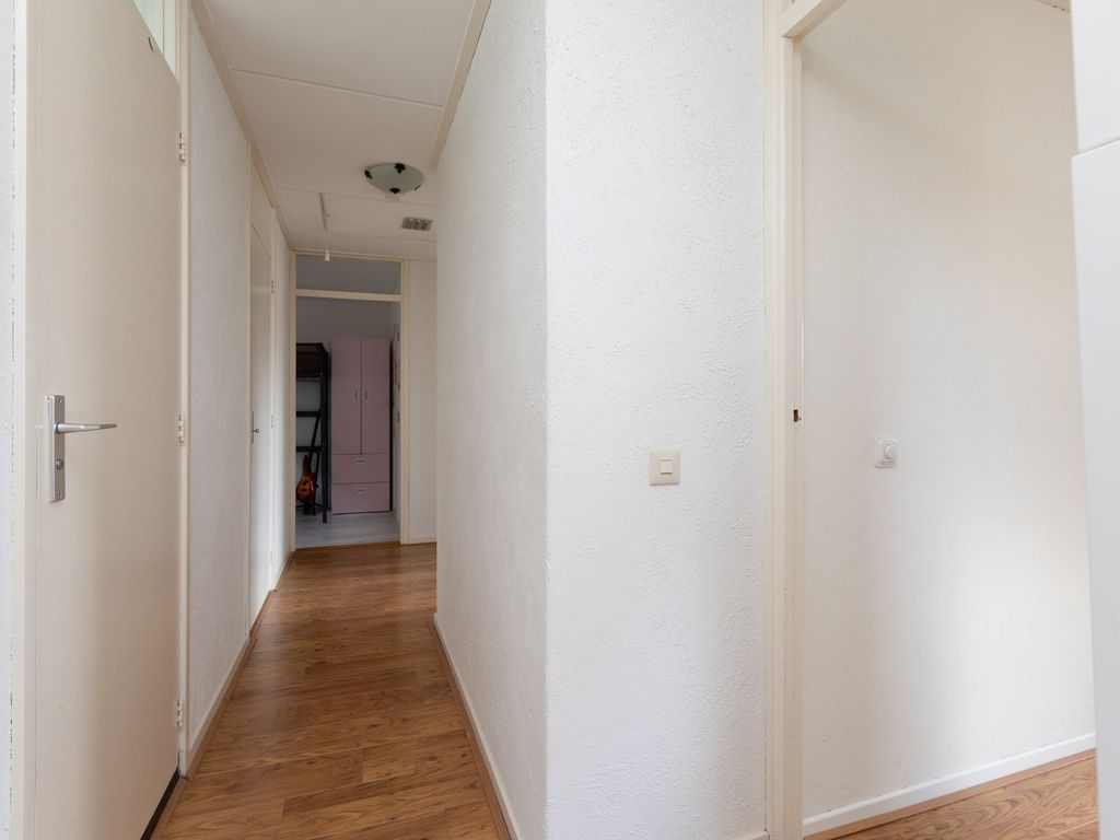 Lammert Scheltesstraat 23, Pingjum