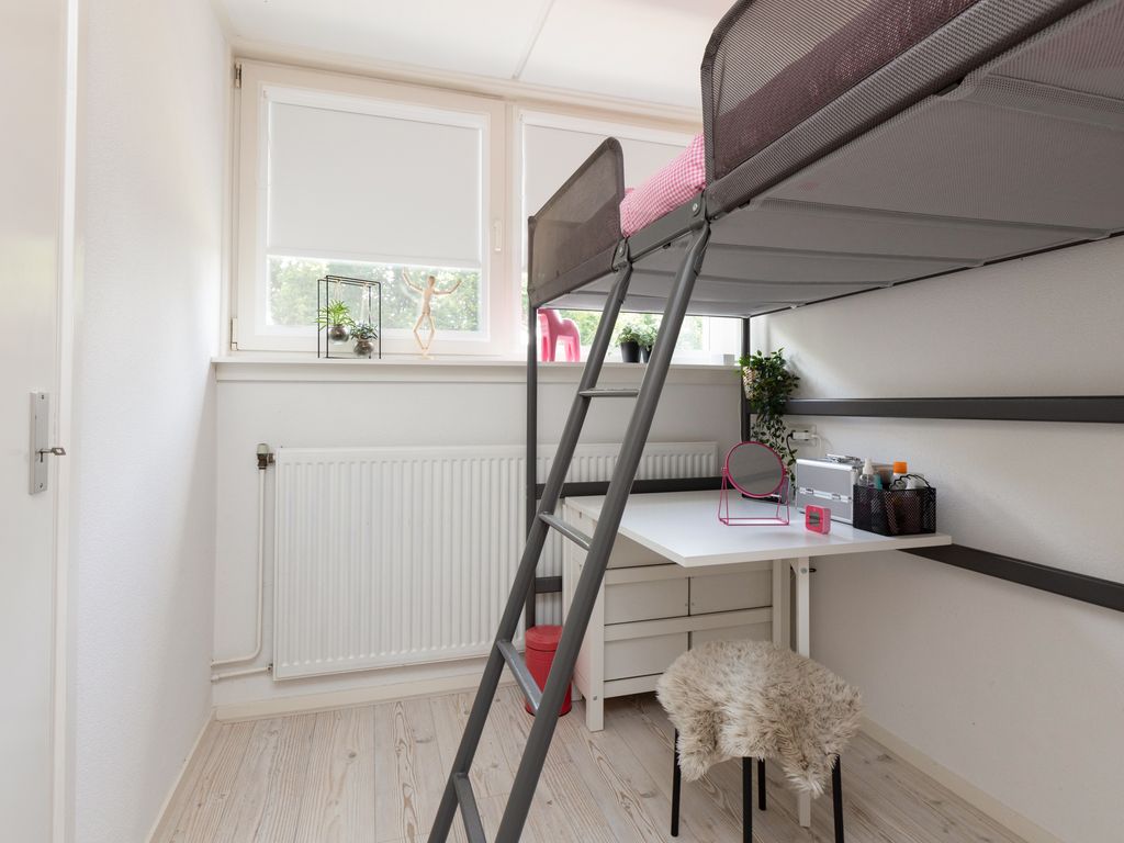 Lammert Scheltesstraat 23, Pingjum