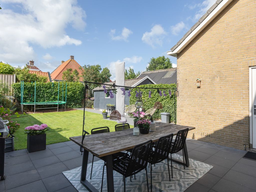 Lammert Scheltesstraat 23, Pingjum