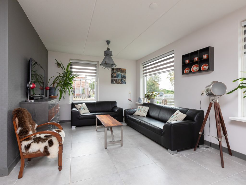 Waaxenserweg 11, Lollum