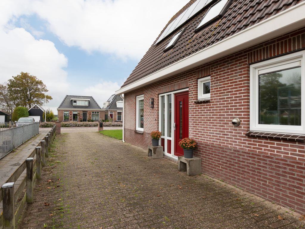 Waaxenserweg 11, Lollum