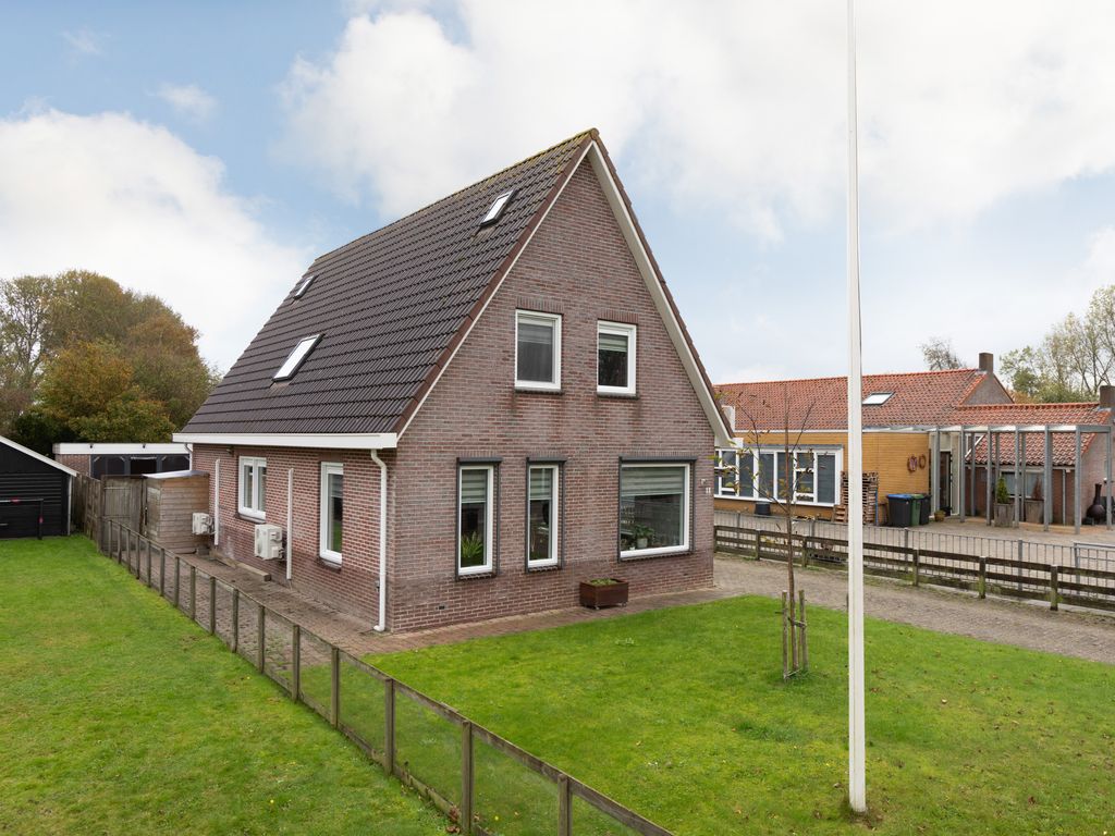 Waaxenserweg 11, Lollum