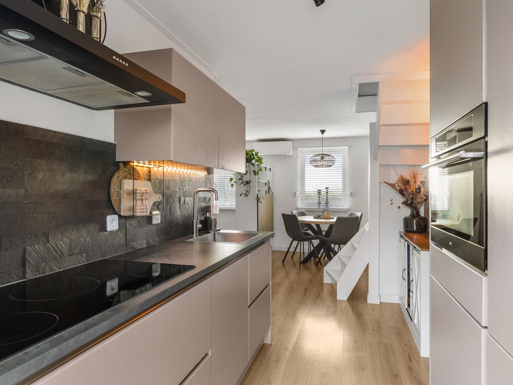 van Camminghaweg 47, Arum