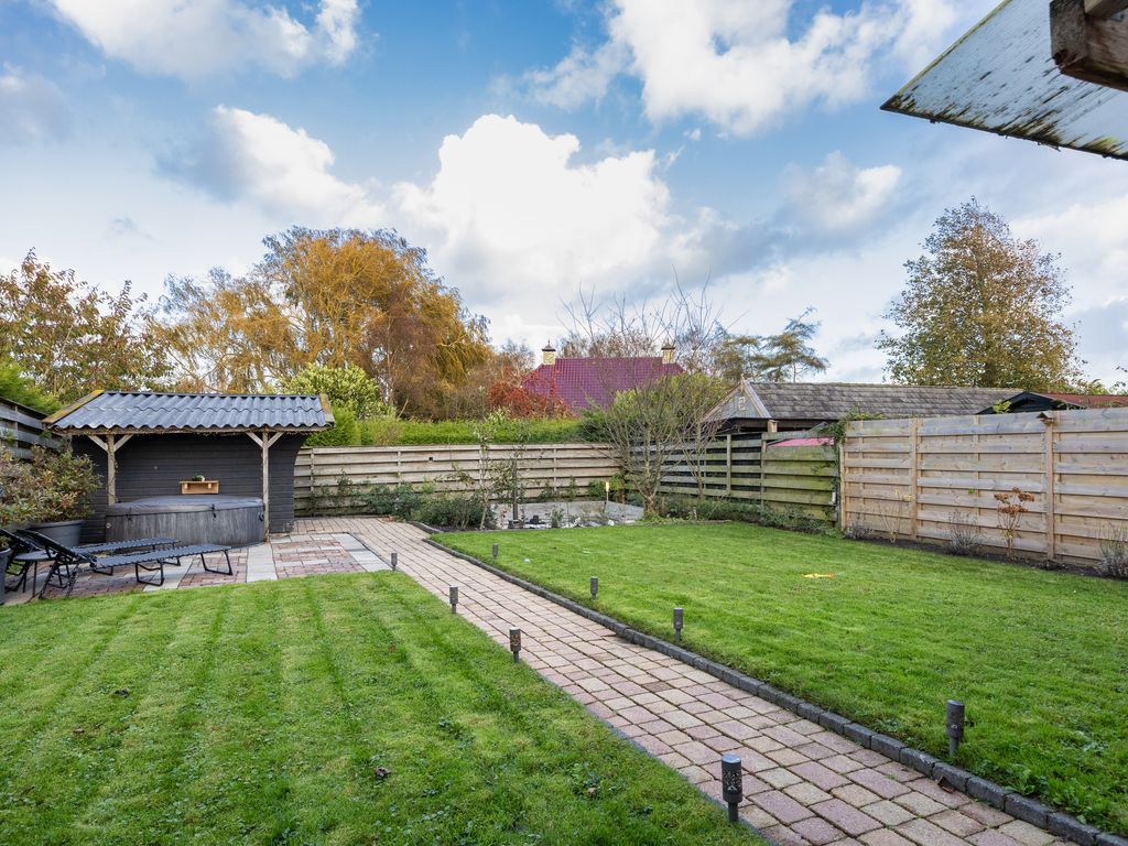 van Camminghaweg 47, Arum