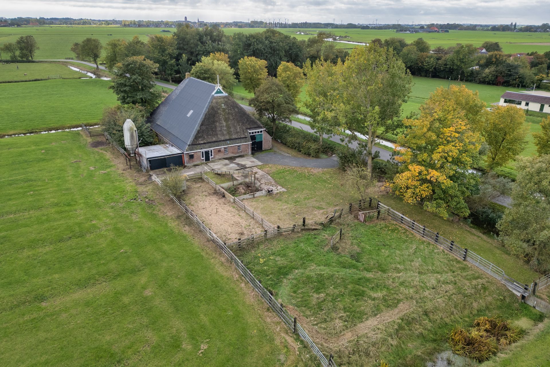 Doniaweg 25, Burgwerd