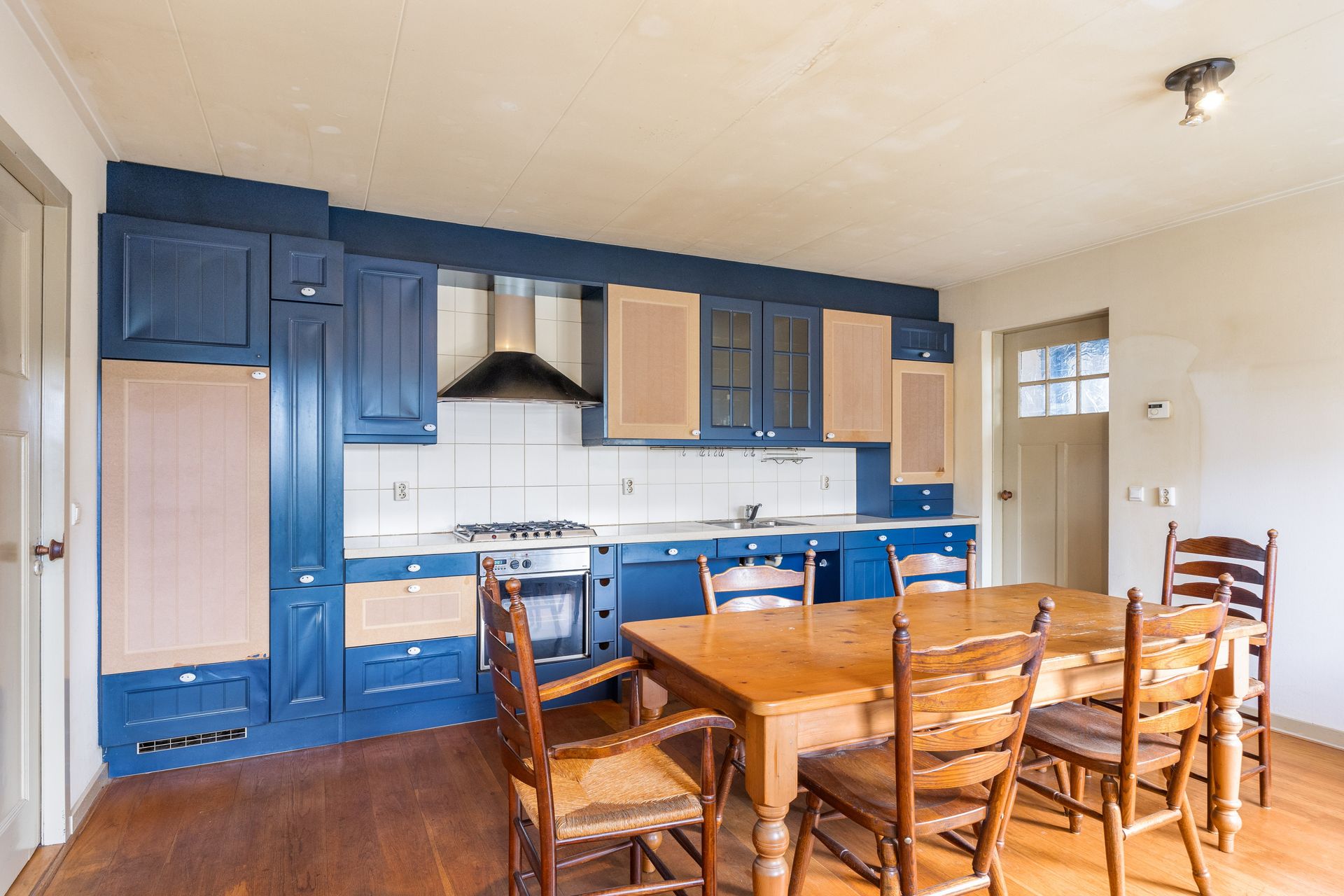 Doniaweg 25, Burgwerd