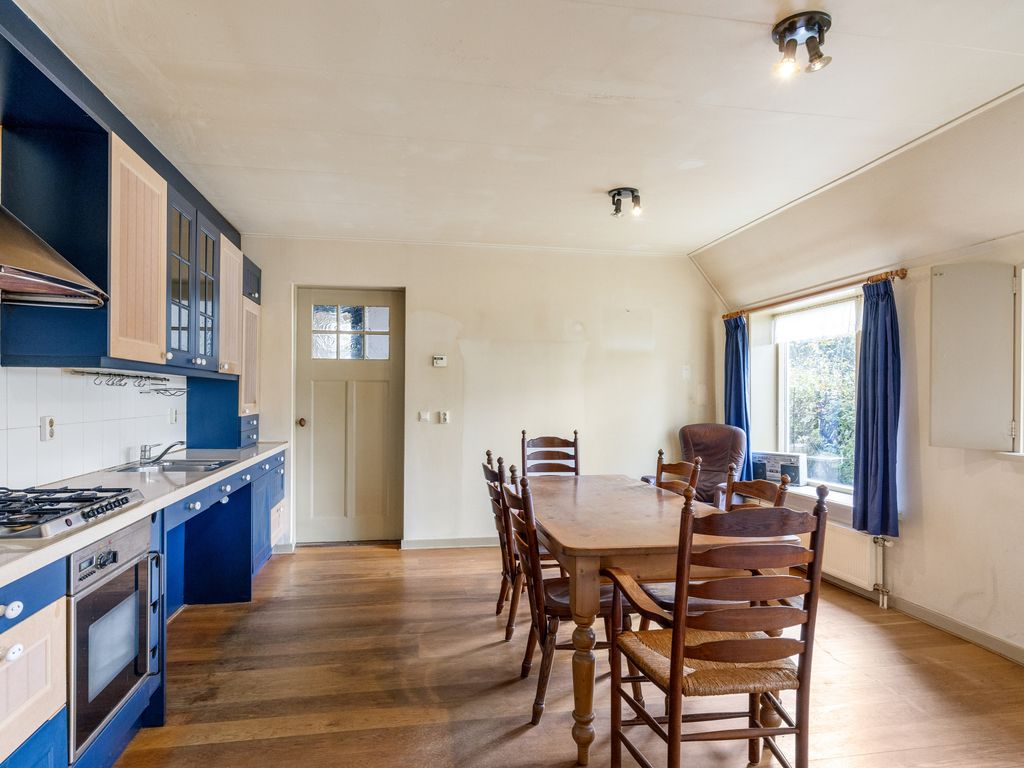 Doniaweg 25, Burgwerd