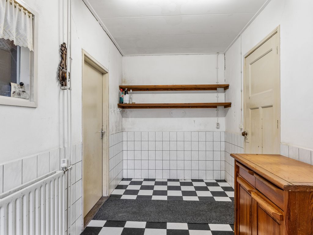 Doniaweg 25, Burgwerd