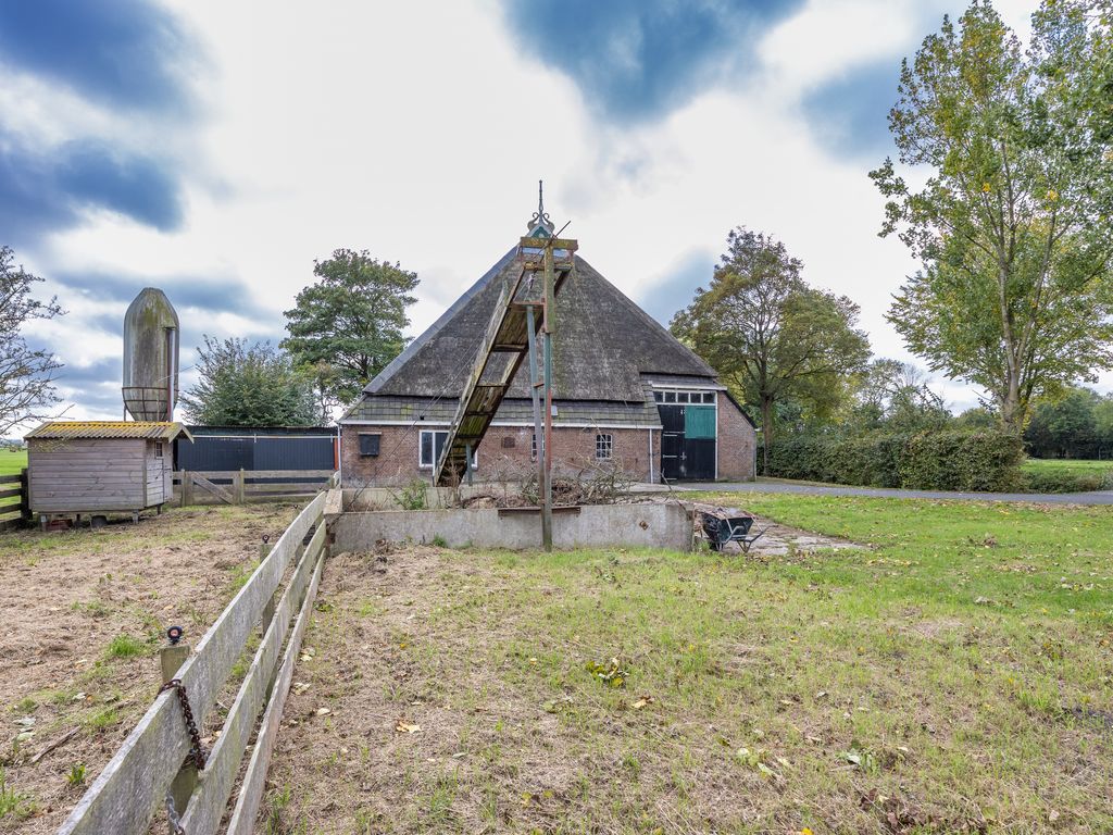 Doniaweg 25, Burgwerd