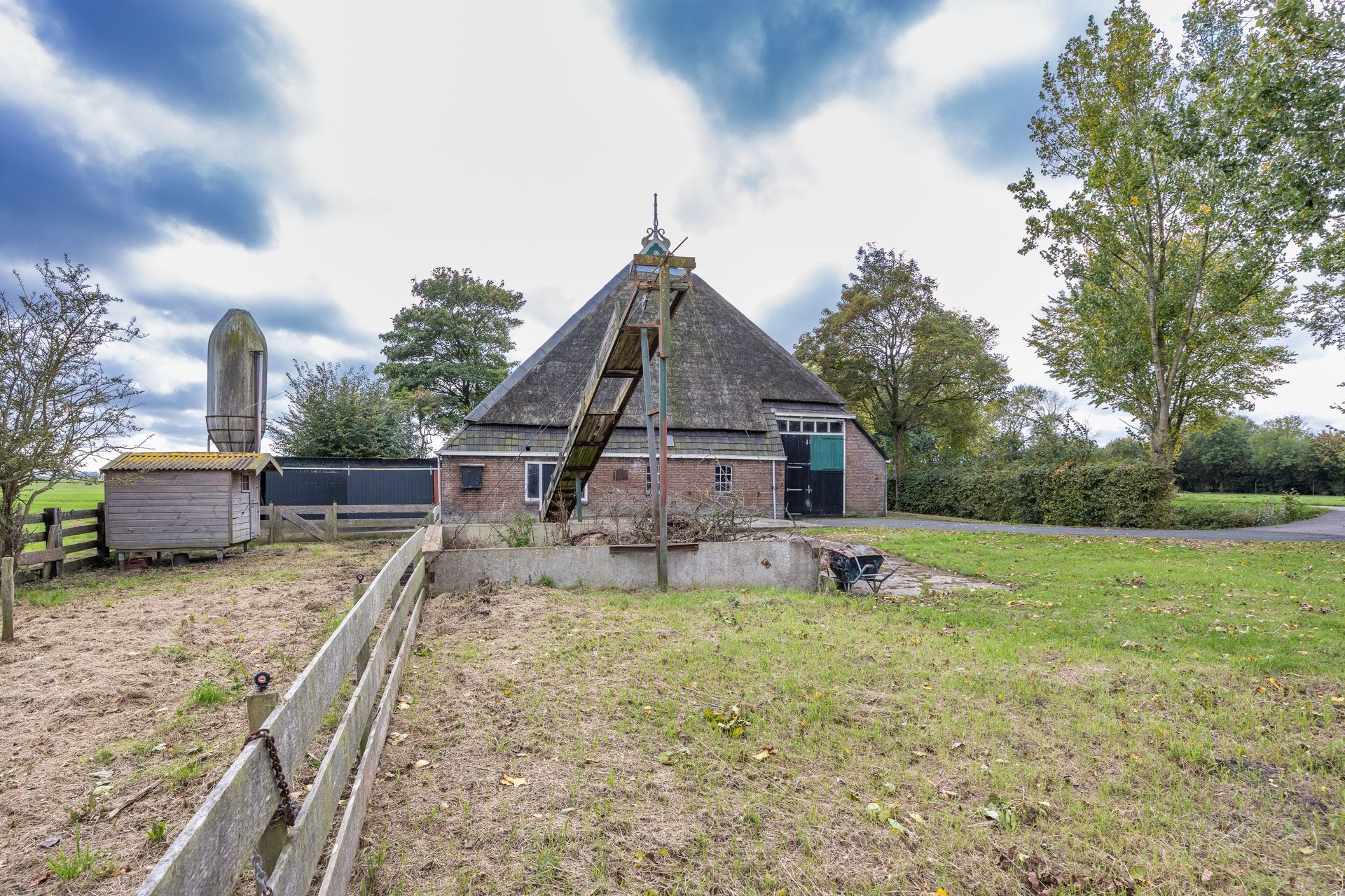 Doniaweg 25, Burgwerd